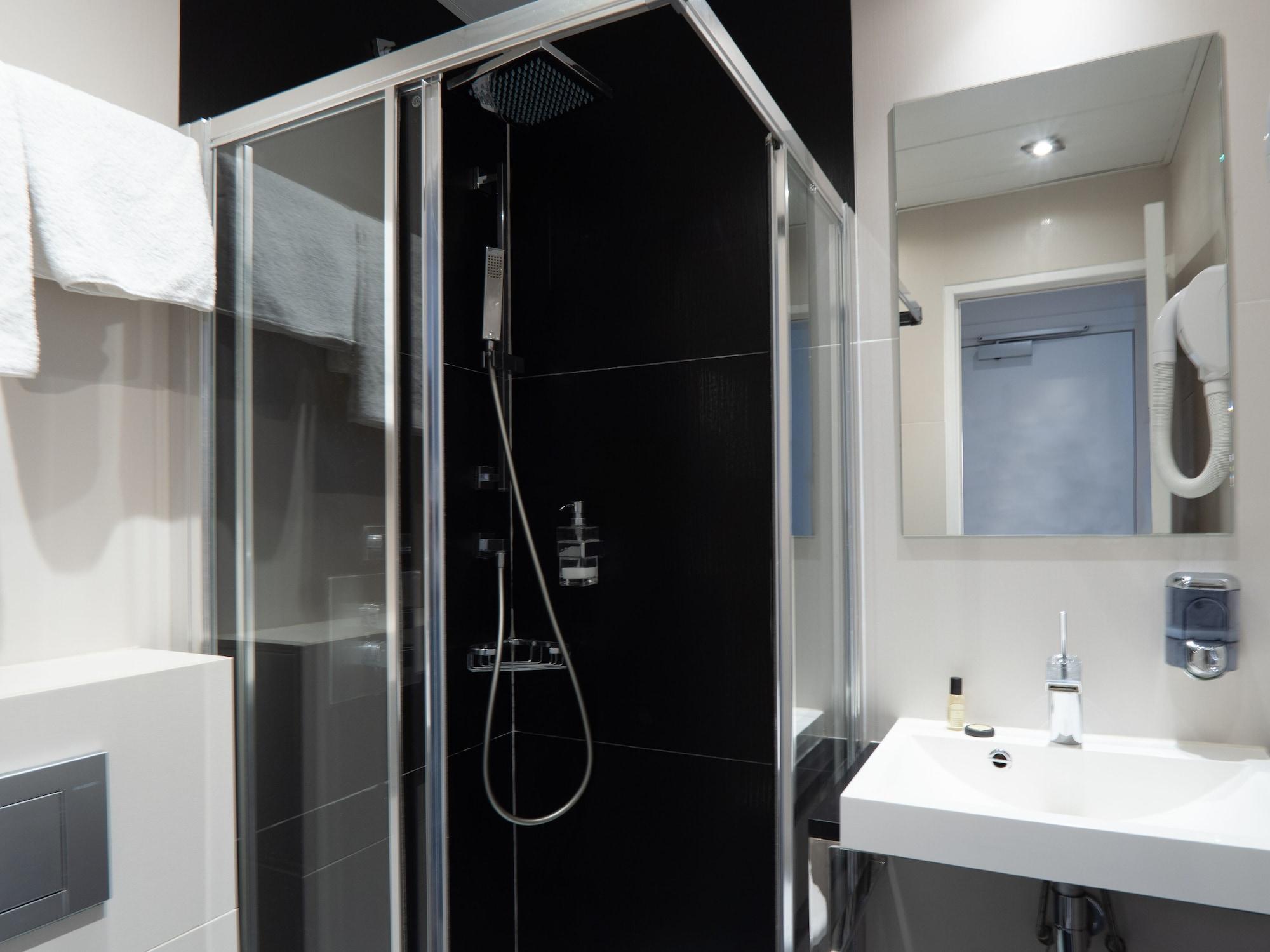 Nouvel Hotel Eiffel Paryż Zewnętrze zdjęcie